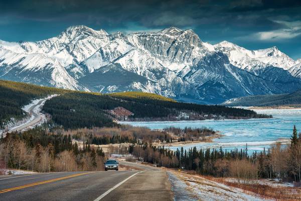 Icefields Parkway - Credits Shutterstock