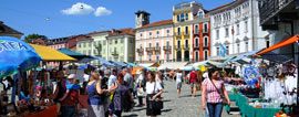 Markten bij Lago Maggiore op donderdag