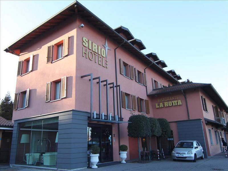 Hotels in Dormelletto