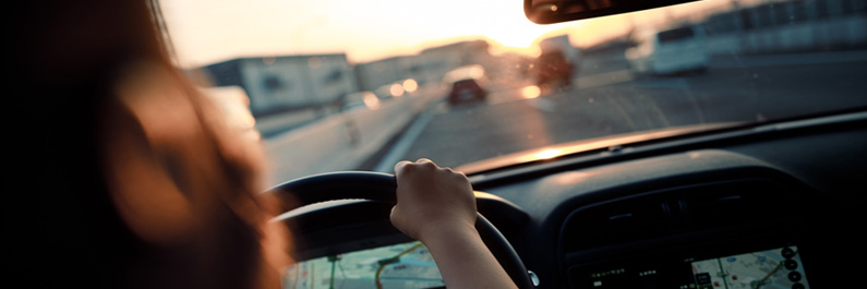 Autorijden en tips bij vermoeidheid achter het stuur