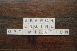sarah-b-0SoSziKD6CY-unsplash AI verandert SEO in de modebranche: kansen én risico’s voor wie bovenin Google wil blijven