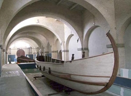 Oude Romeinse schepen in Pisa