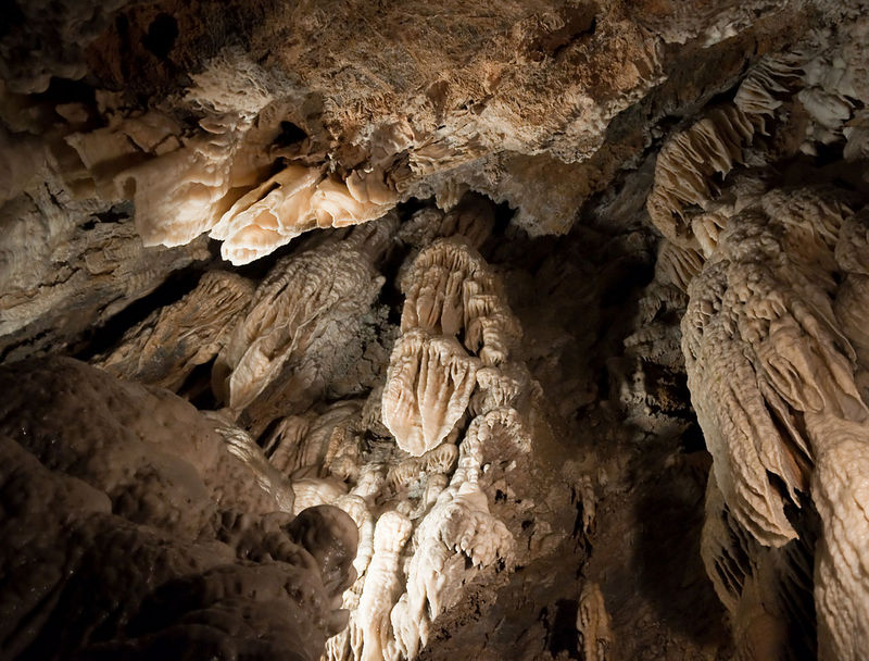 Toscane_monument-Grotta-del-Vento-in-Vergemoli-k.jpg