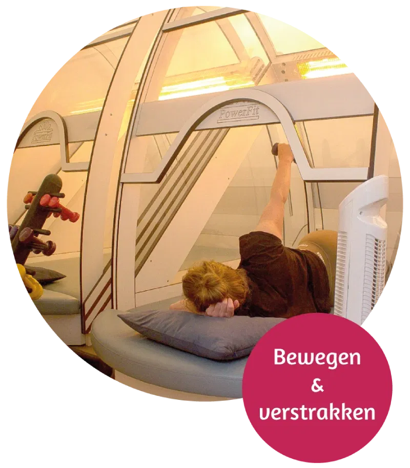 Bewegen en verstrakken bij Trimensi in warmtecabine